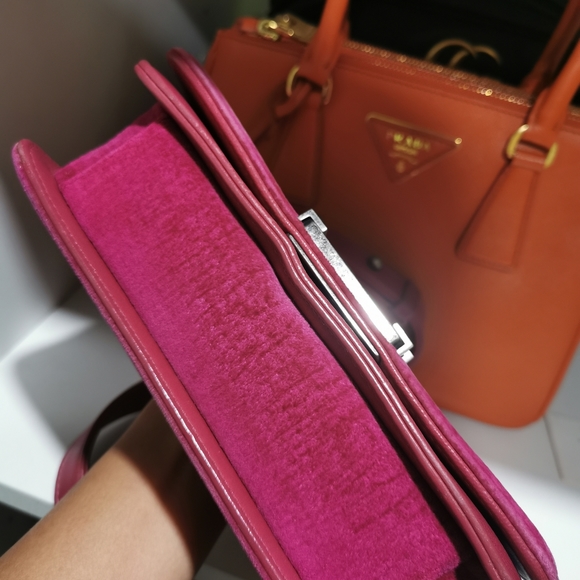 (Sold)100% Authentic Channel  Mini Boy Shoulder Crossbody Velvet Leather - Picture 12 of 16